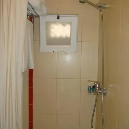 Lisbon Inn Apartments Лиссабон