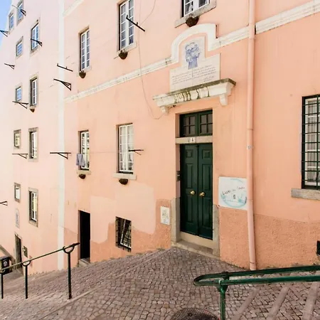 Lisbon Inn Apartments *